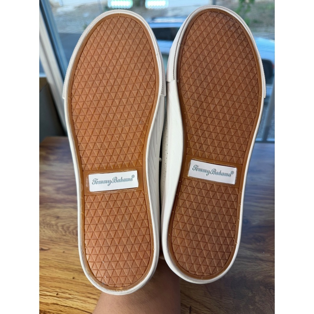 Tommy Bahama Women's White Perforated Rhinestone Eyelet Sneakers Size 8 NWOTS - Picture 7 of 9